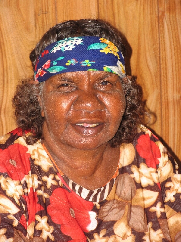 Molly Napaltjarri Jugadai