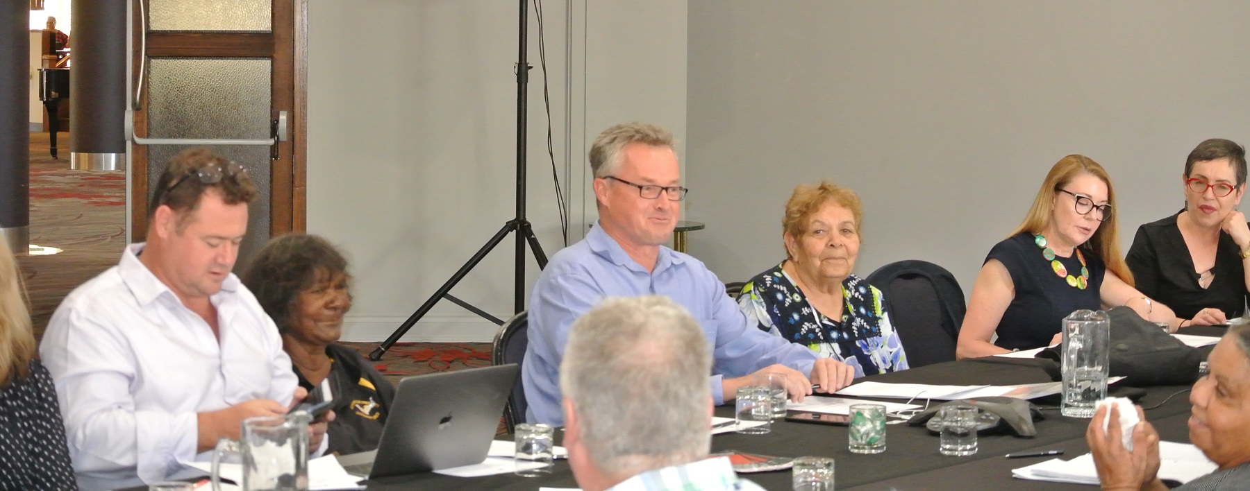 Aboriginal artists, art dealers, valuers and other members of the Aboriginal art industry attending the 2018 AAAA Annual General Meeting